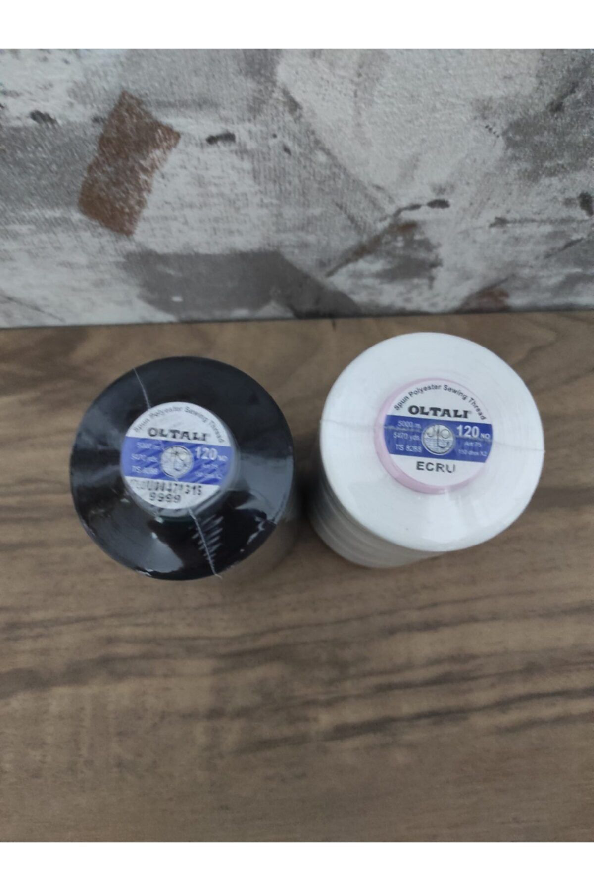 Oltali %100 Polyester 120 Numara Dikiş İpliği 5000 Mt Siyah Ve Ekru
