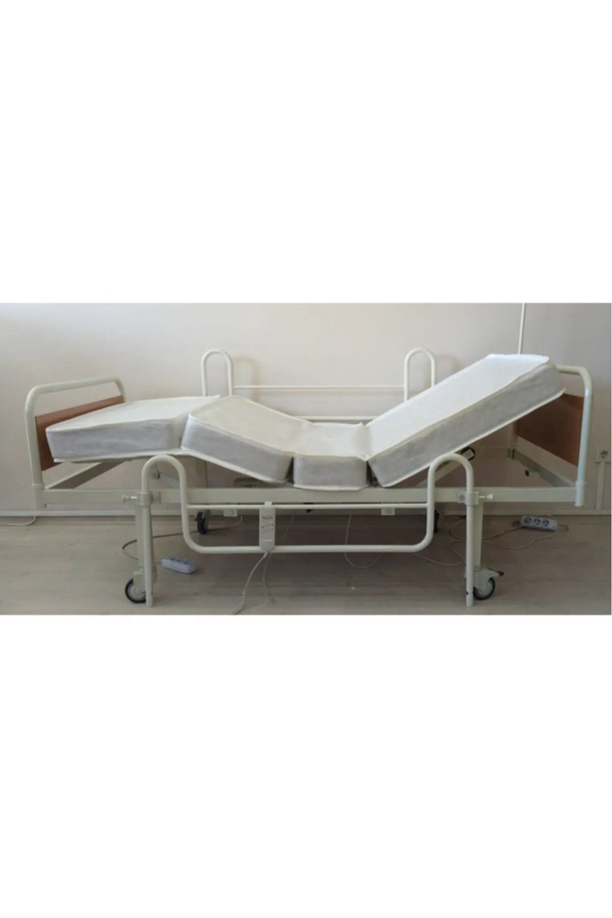 Zeymer 2 Motorlu Hastane Tipi Hasta Karyolasi Full Abs