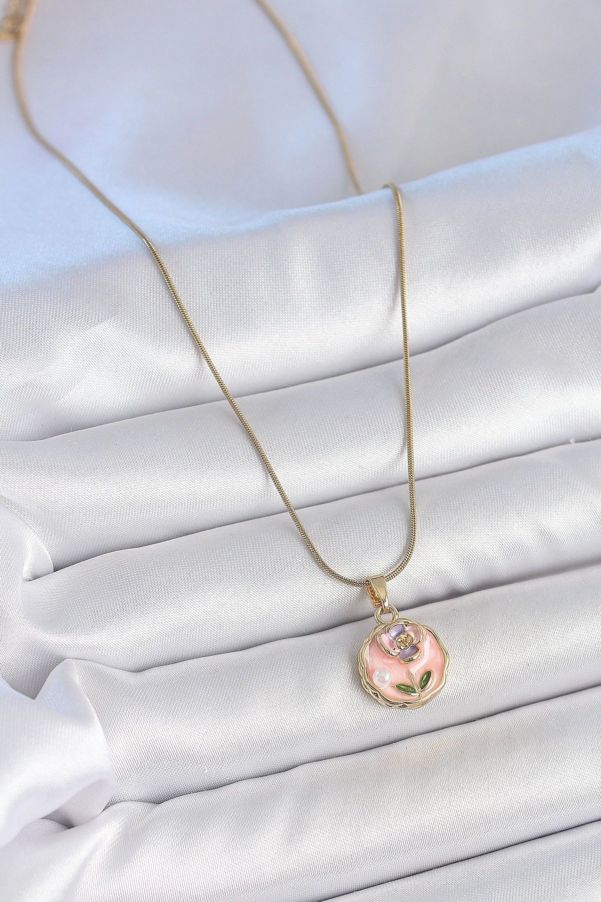 Adshome 316L Çelik Gold Renk Zincir Pembe Minimal Çiçek İşlemeli İnci Det