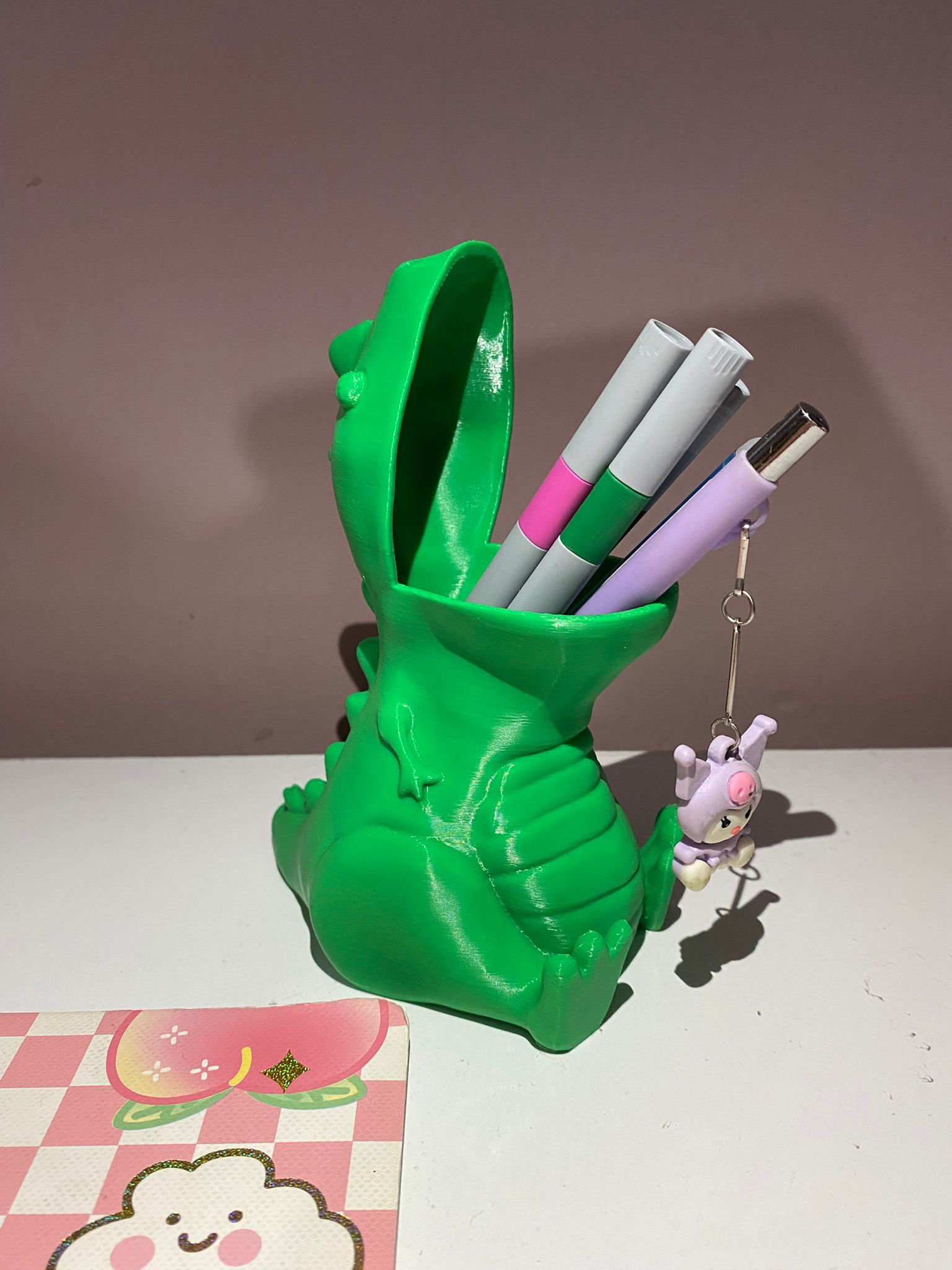 3D Plus Desing Print Technology 3D Plus Dinazor Kalemlik Masaüstü Dekor Kitap Tutucu