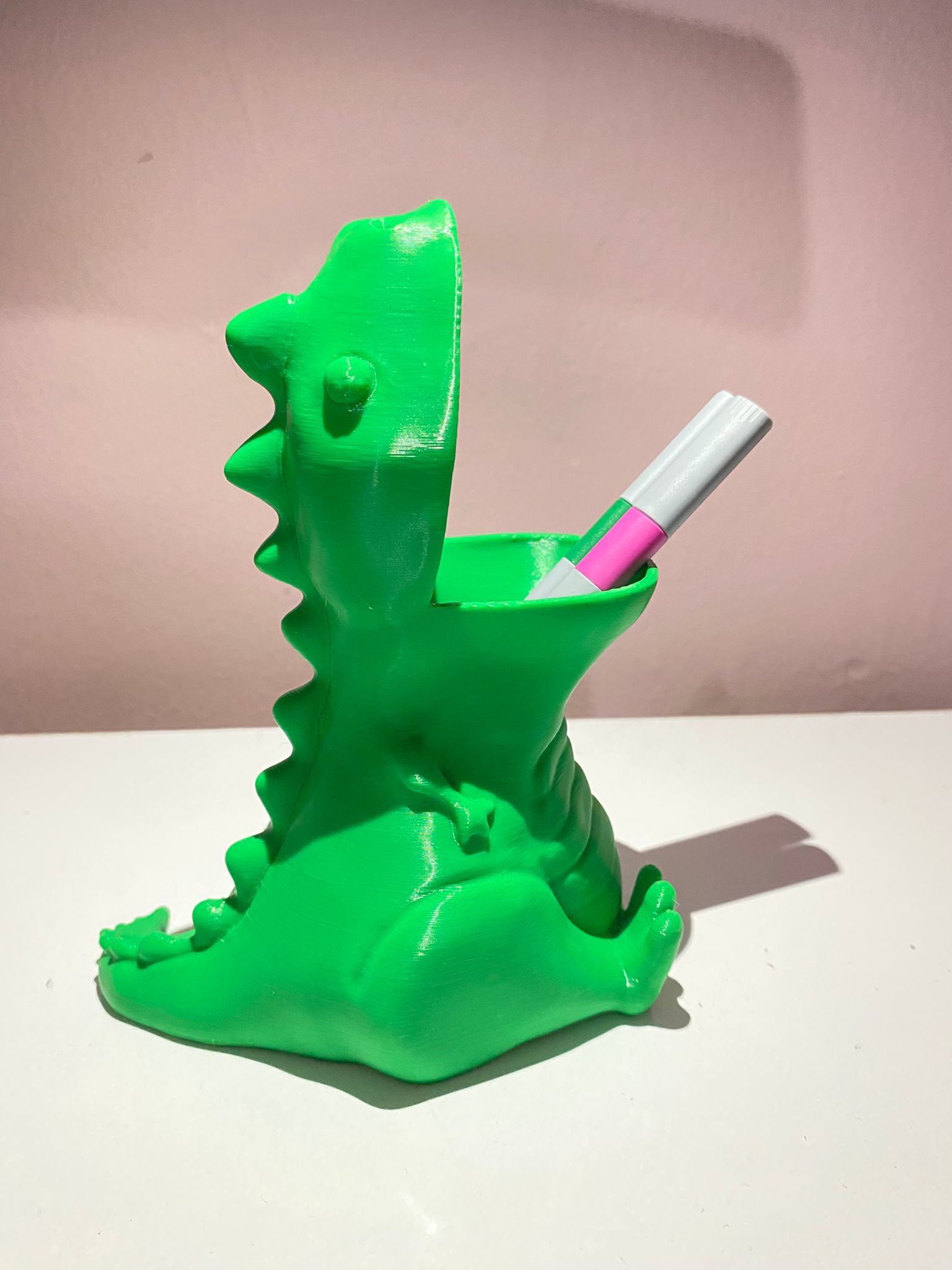 3D Plus Desing Print Technology 3D Plus Dinazor Kalemlik Masaüstü Dekor Kitap Tutucu