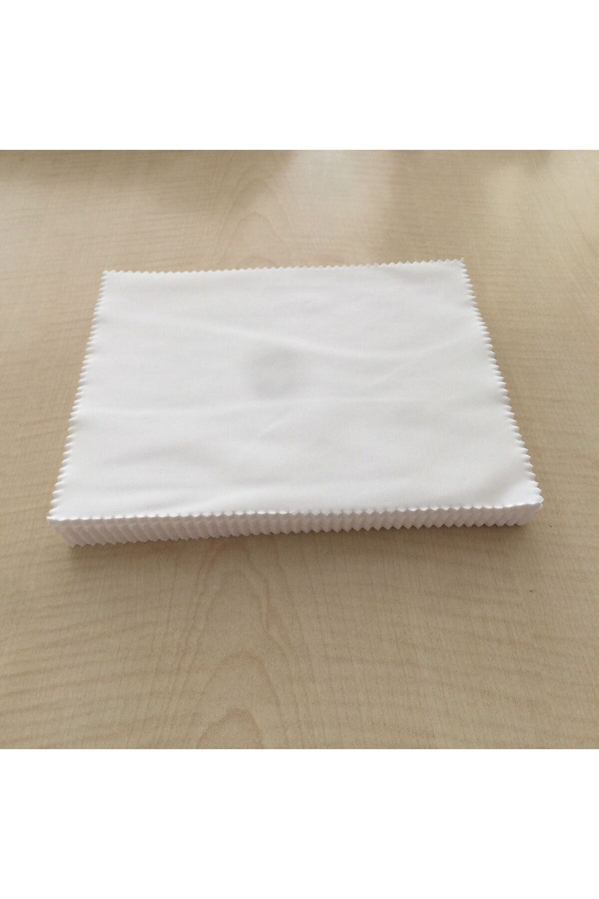 Net Optik 50 Adet Eni 15Cm Boyu 18Cm Ekru Renk Mikrofiber Gözlük Cami Temiz