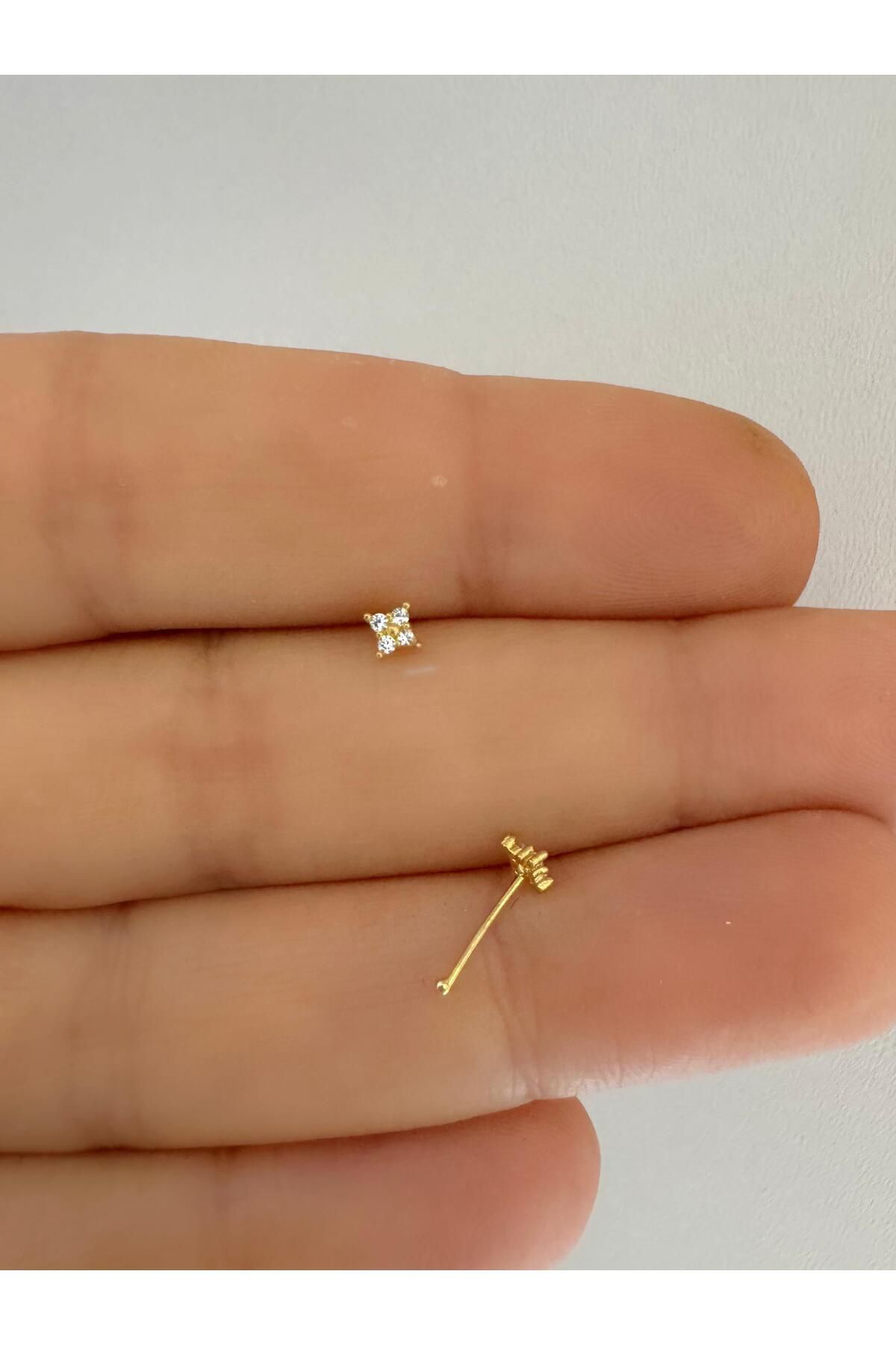 Arescollection 925 Ayar Gümüş Zirkon Taşli Minimal Çiçekli  Hizma