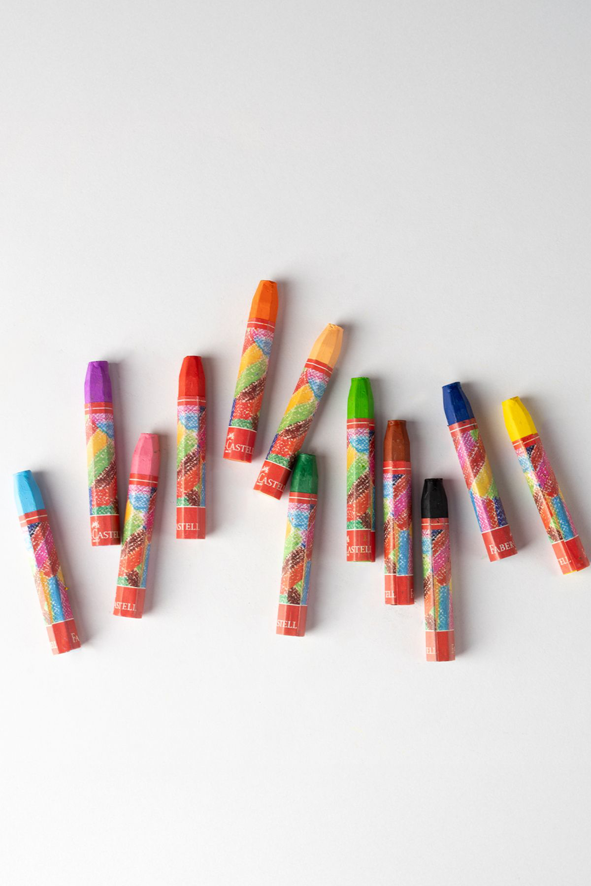 Faber Castell Altigen Pastel Boya, 12 Renk, Plastik Kutu, Yumuşak Ve Canli Renk