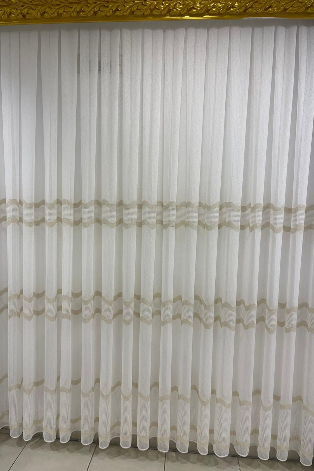 Özgün Home Aplike Clara Modern Dalgali Altin Şeritli (1/2,5 Normal Pile) Ekr