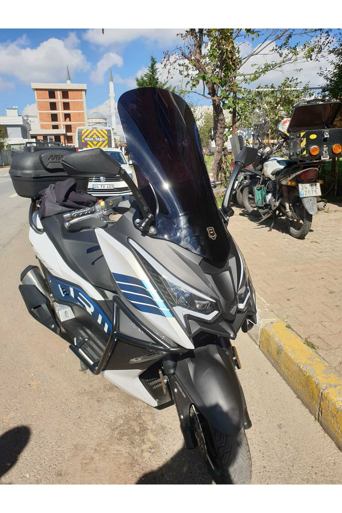 Motocam Arora Chinf 318 Ön Cam 2023 2024 Model 75Cm Siyah Renkli 4Mm Uzun