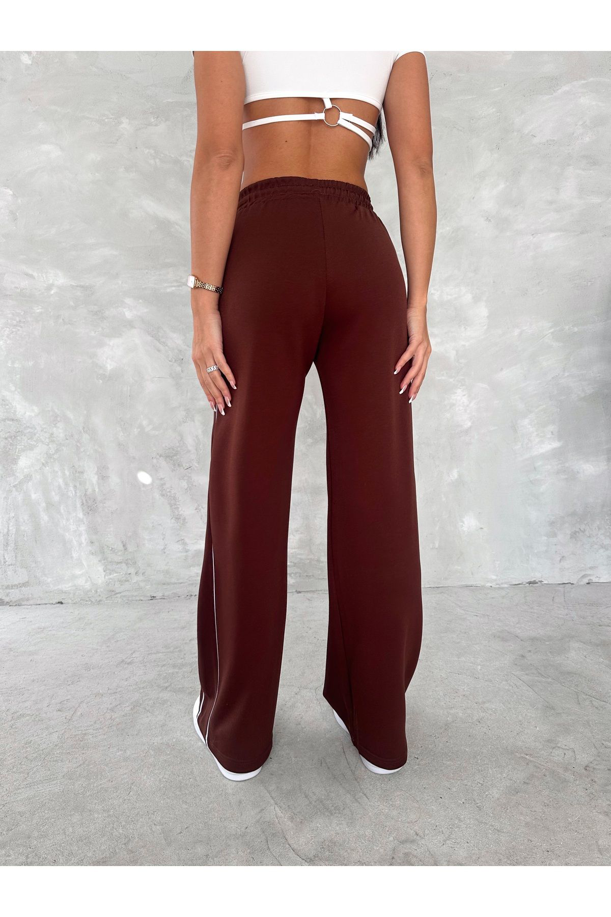 Fiolin - Basic & Cool Şerit Detayli Boru Paça Eşofman Alti