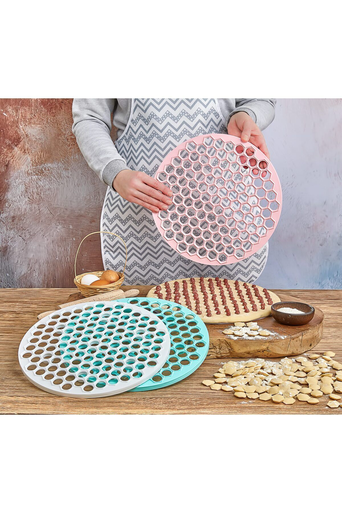Ferah Plastik Büyük Manti Kalibi 32 Cm Tek Seferde 121 Adet Manti