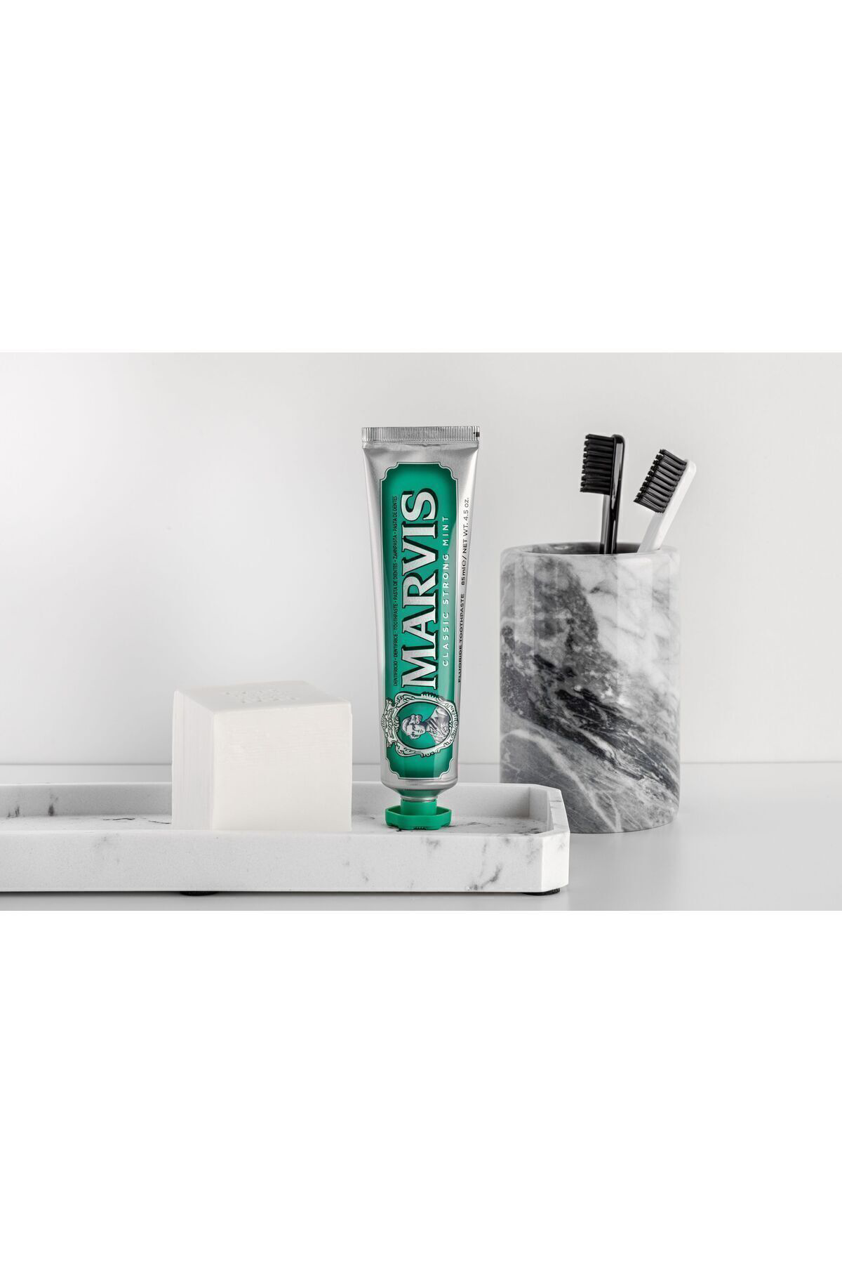 Marvis Classic Strong Mint Yoğun Naneli Diş Macunu 85 Ml X 2 Adet Avanta