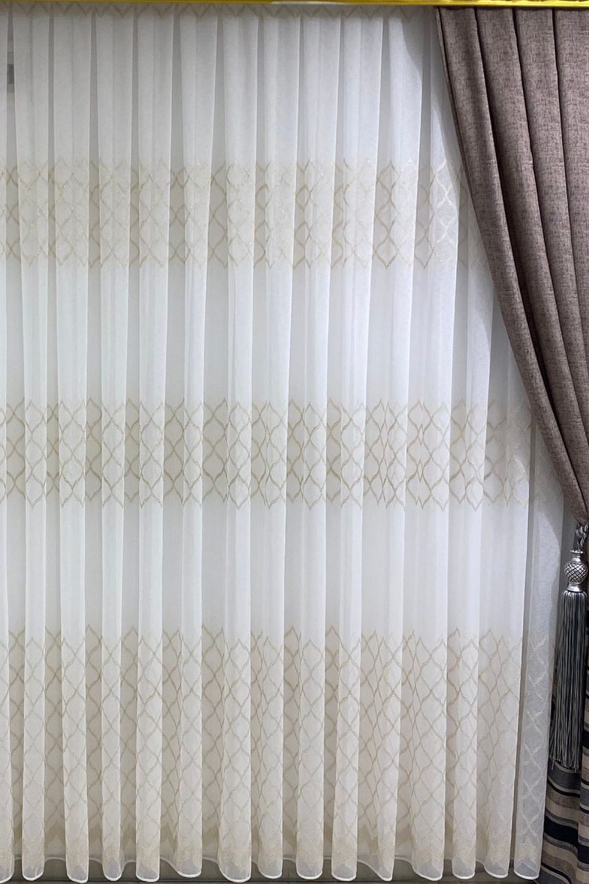 Özgün Home Dantel Belinda Baklava Desenli (1/3 Sik Pile) Ekru Tül Perde