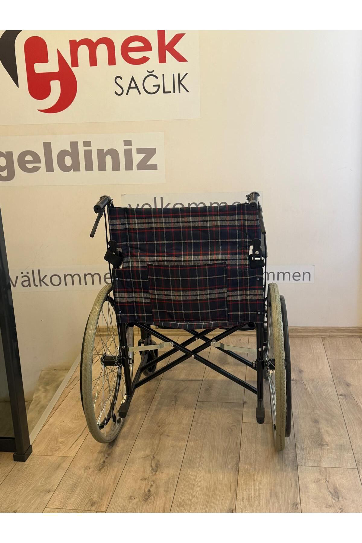 Emek Sağlik Dev Dört Tekerlekli Sandalye Hasta Sandalyesi (2 Yil Garanti)