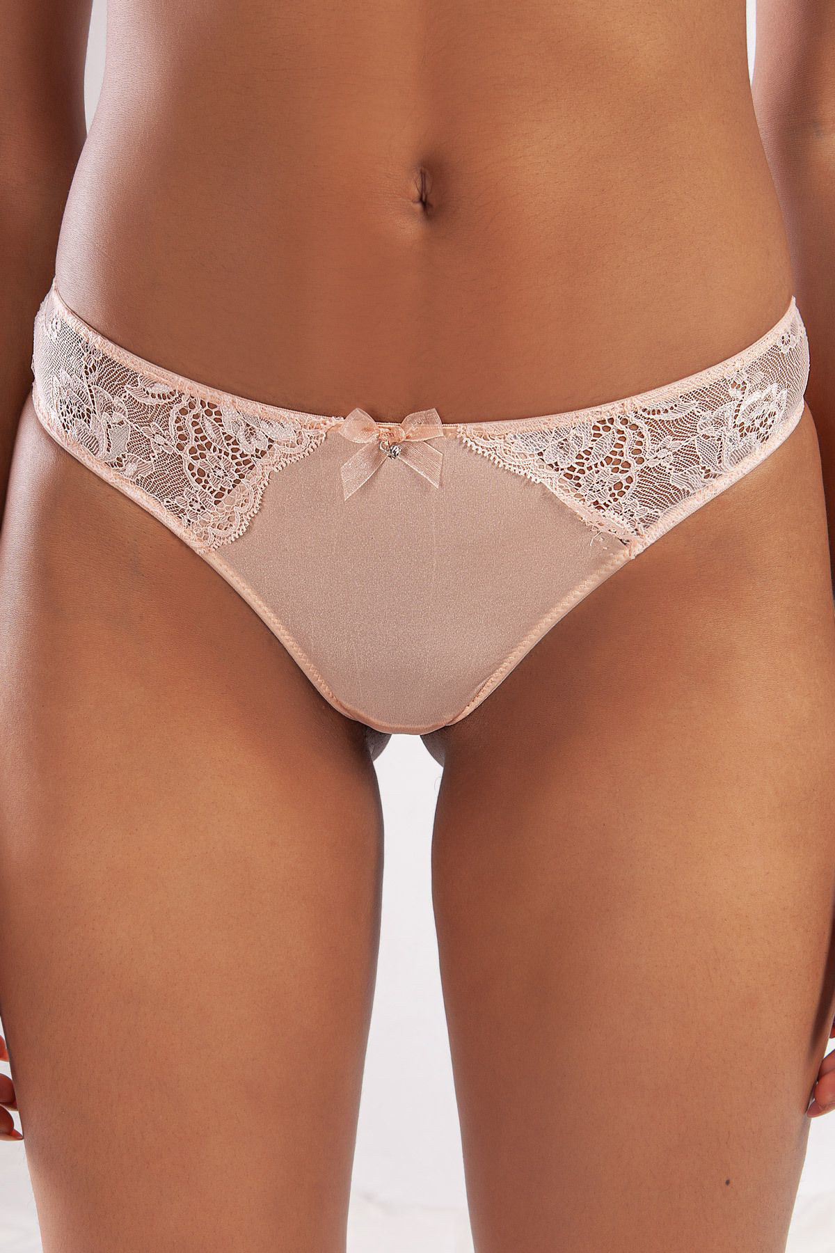 Golshan Gracia A Plus Pudra Dantel Detayli Mini String Tanga