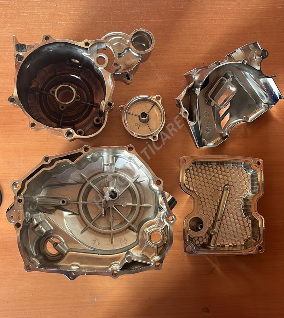 Hsgl  Motorsiklet Kuba Karter Kapaği Sağ+Sol+Ön Dişli Nikel (5 Par