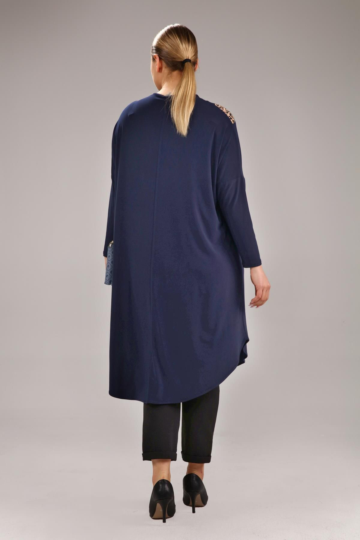 Ferace Kadin Buyuk Beden Giyim Tunik Yarasa Kol Ve Oversize Kesim