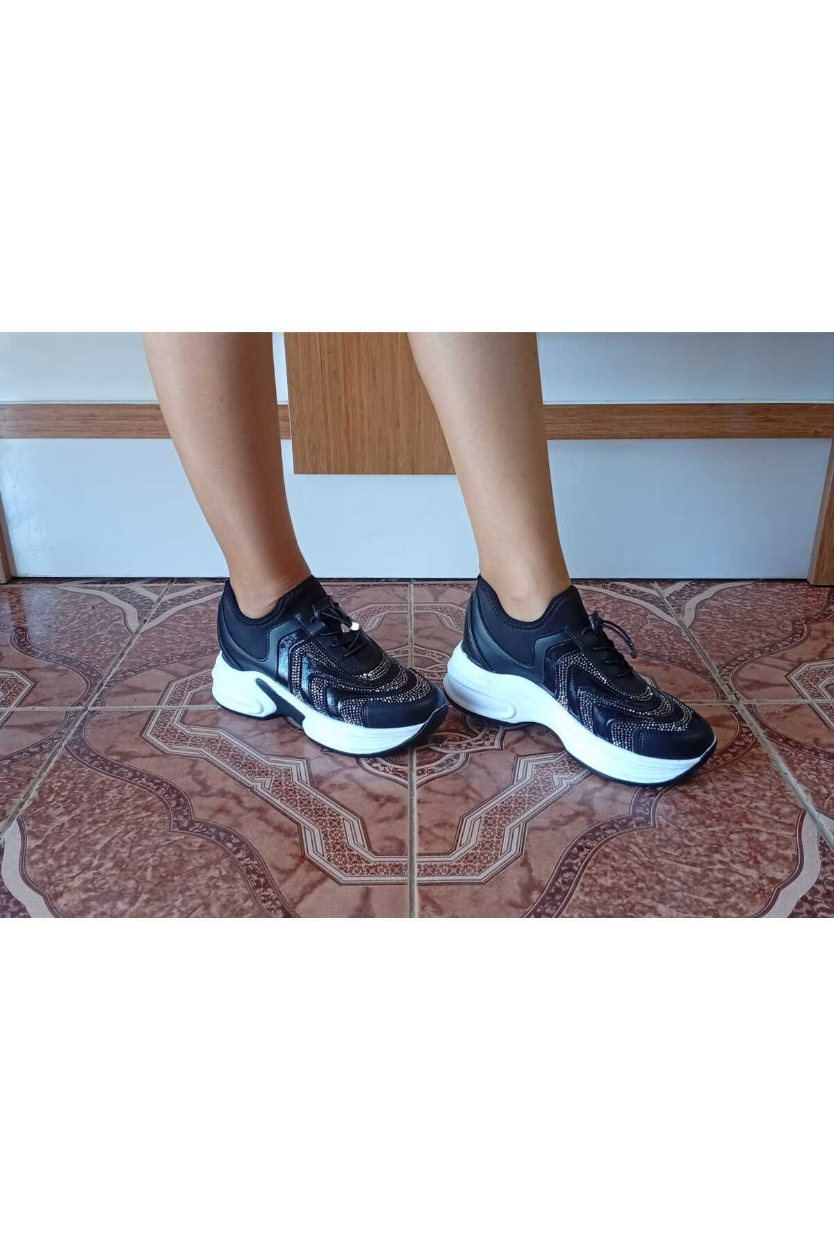 K&A Kadin Spor Ayakkabi Siyah Renk