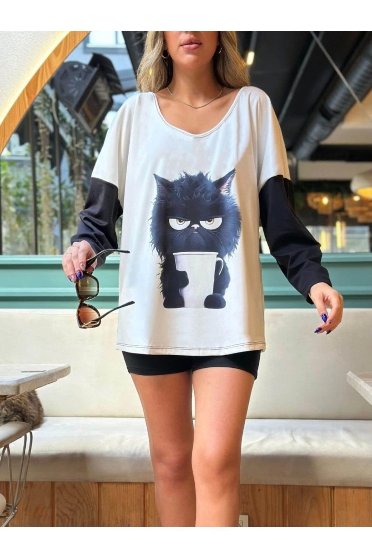 Creis Kadin Uzun Kollu V Yakali Kedi Baskili Şardonlu Dalgiç Bluz