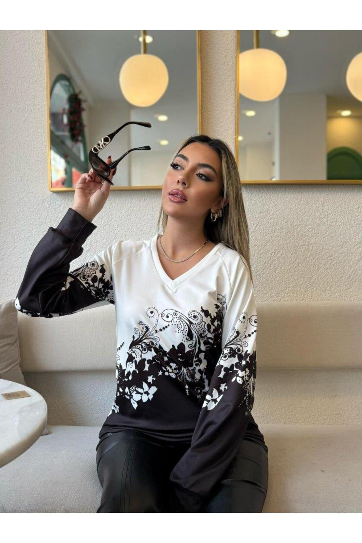 Creis Kadin Uzun Kollu V Yakali Çiçek Baskili Şardonlu Dalgiç Bluz