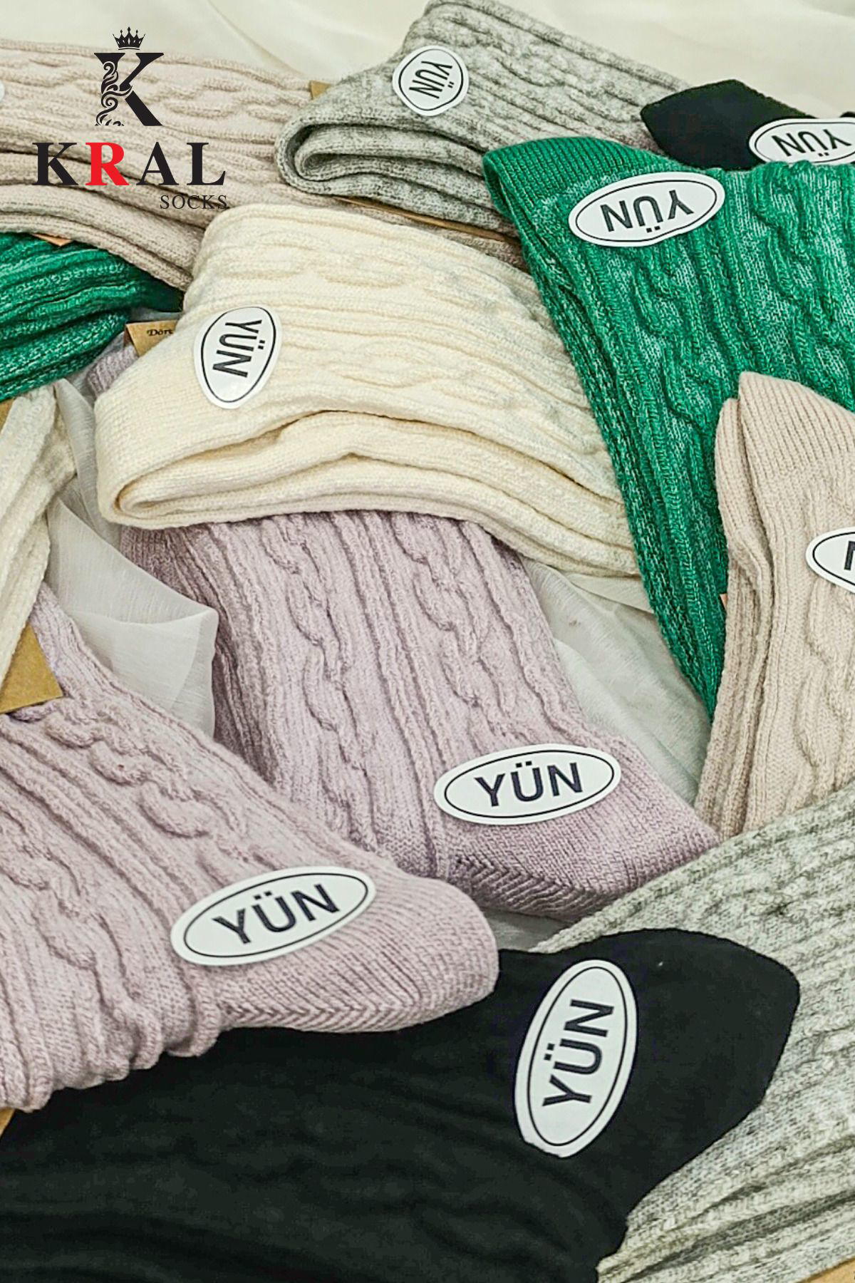 Kral Socks Kadin Yün Çorap (4 Çift) Kişlik  Termal Etkili Soft Yünlü Doku