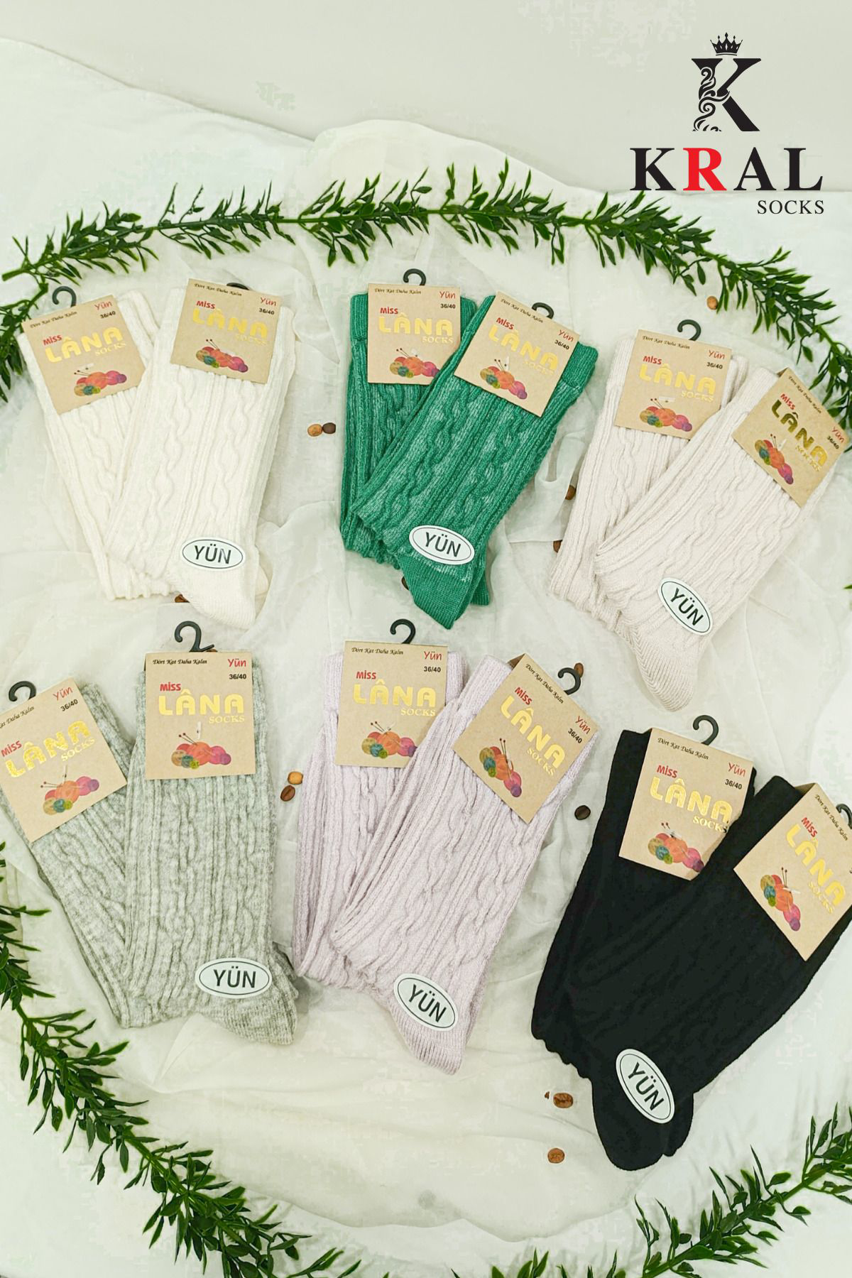 Kral Socks Kadin Yün Çorap (4 Çift) Kişlik  Termal Etkili Soft Yünlü Doku