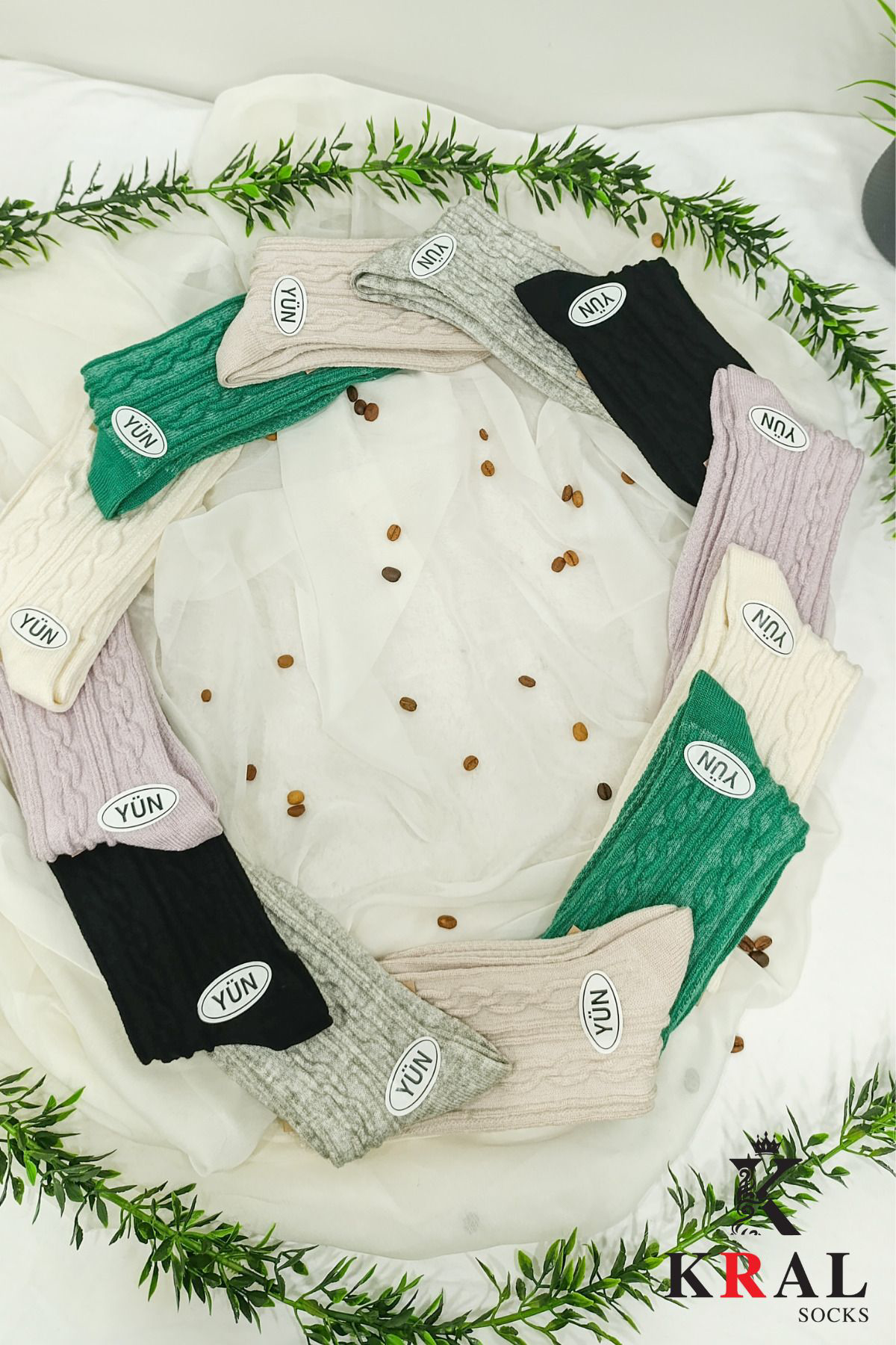 Kral Socks Kadin Yün Çorap (4 Çift) Kişlik  Termal Etkili Soft Yünlü Doku