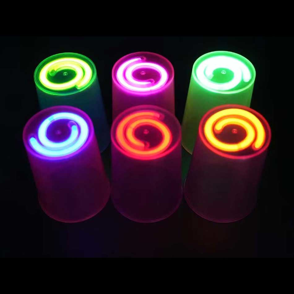 Karanlıkta Yanan Gece Işığı Mega Glow Bardaklar 8 Adet 8.5 x 10.5