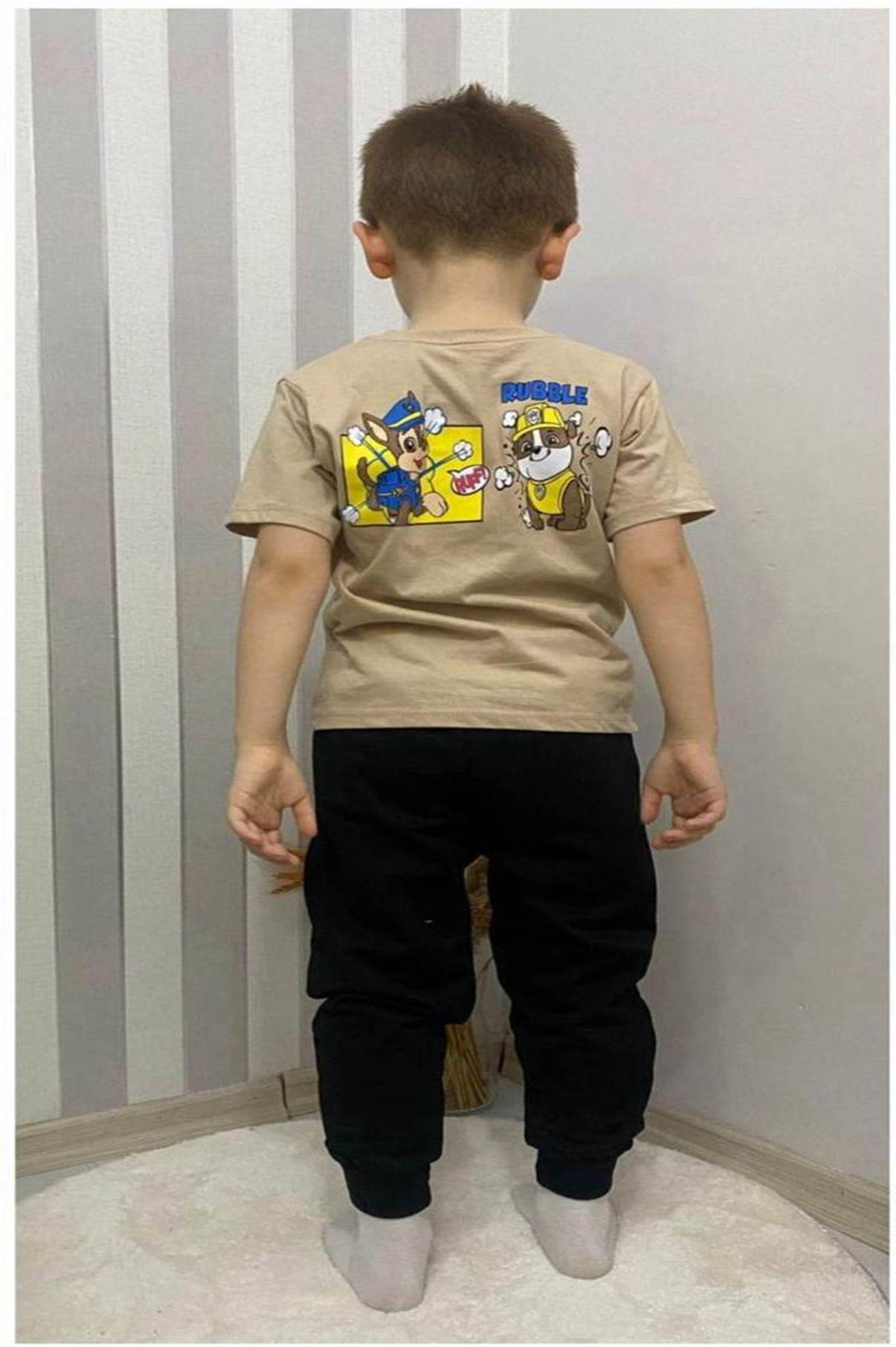 KAREKTER BASKILI MEVSİMLİK 2/8 YAŞ EŞOFMAN TAKIM