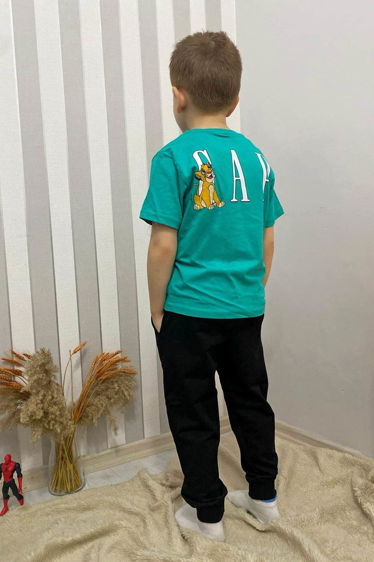 KAREKTER BASKILI MEVSİMLİK 2/8 YAŞ EŞOFMAN TAKIM