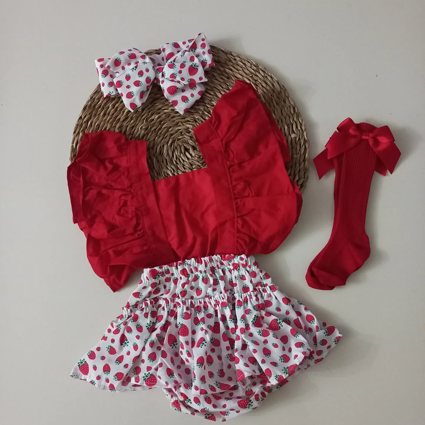 MARS BABY Kız Bebek Çilek Desenli Fırfırlı Salopet Bandana Kırmız