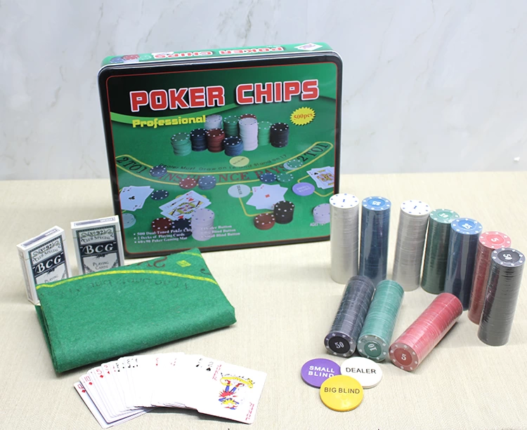 Metal Kutulu 500 Chip Ve 2 Adet İskambil  Kağit Setine Sahip Poke