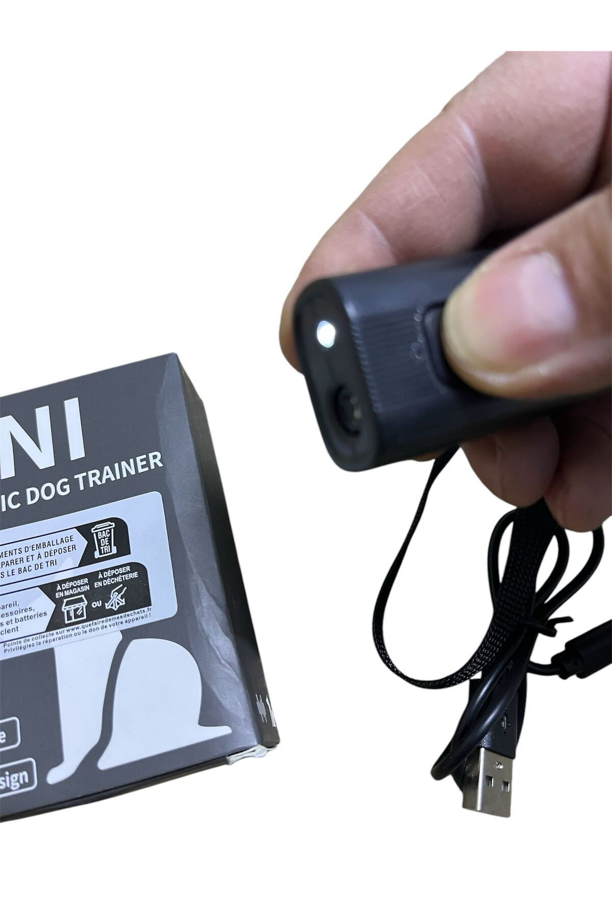 Ekvet Mini Ultrasonik Köpek Kovucu, Şarj Edilebilir, Usb Şarji İle, Siy