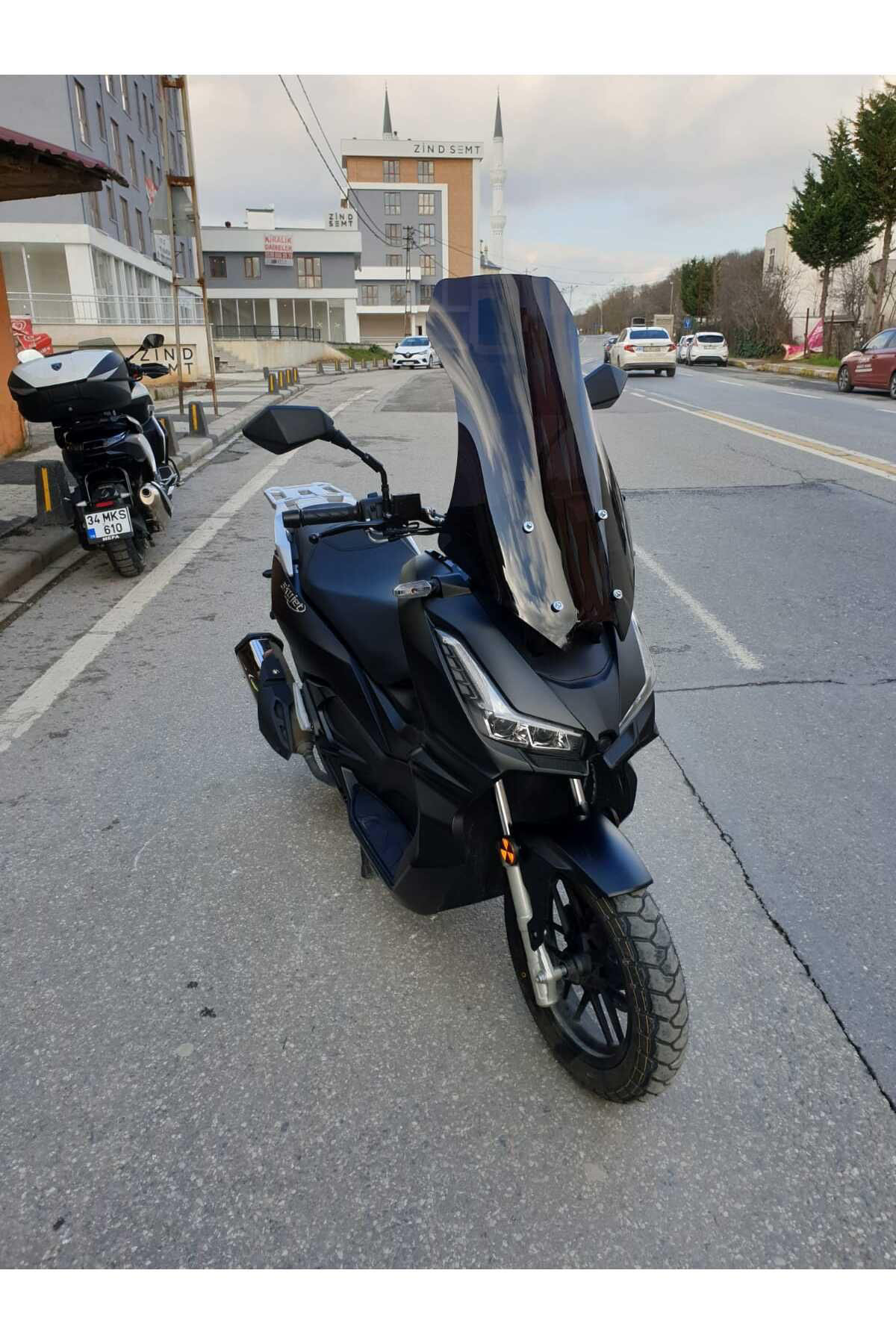Motocam  Skyjet Rivero 125 Siperlik Ön Cam 2025 Model 57Cm Siyah R