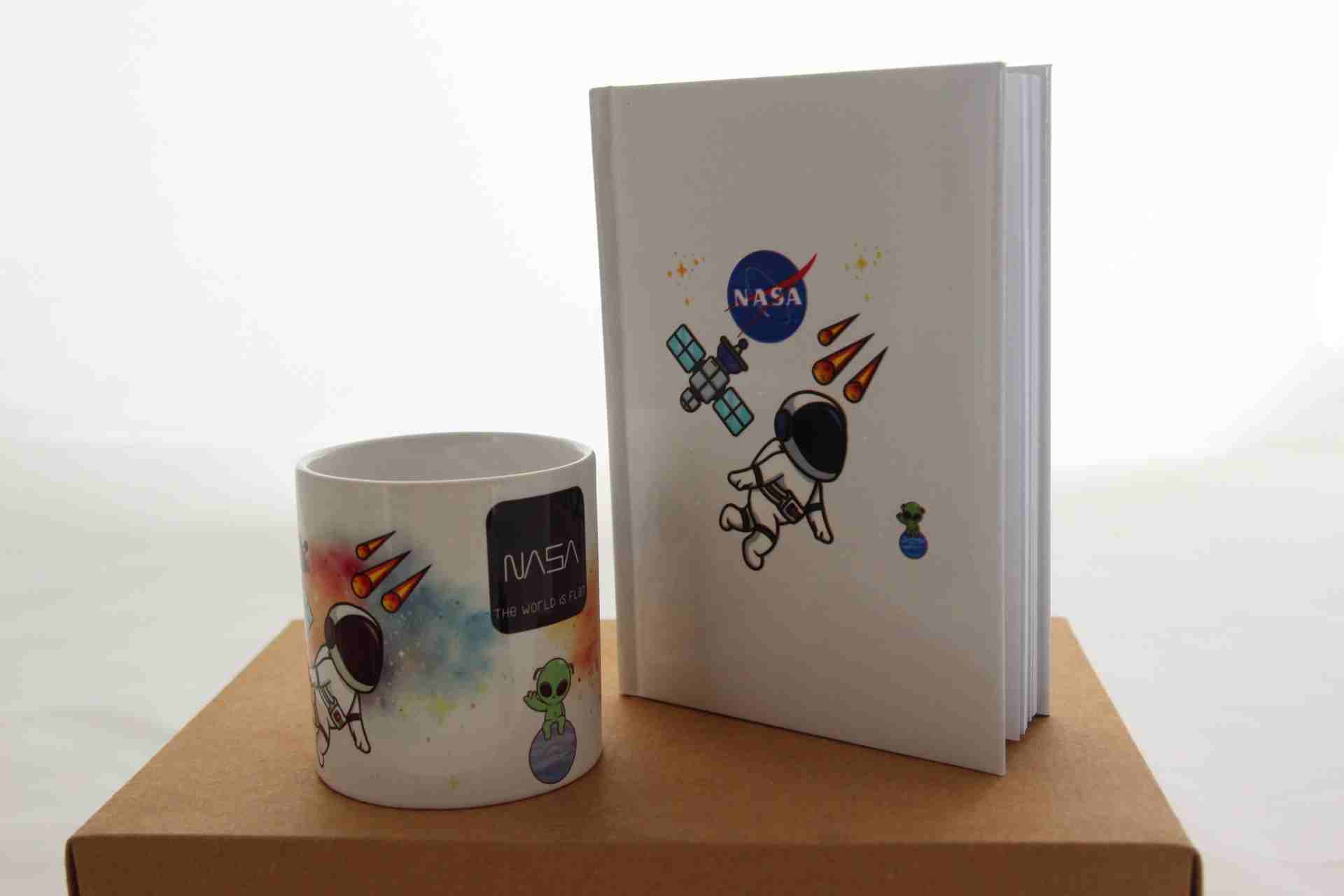 İhtiyaçavm Nasa Temali Defter Ve Nasa Tema Kupa Bardak Hediye Kutusu