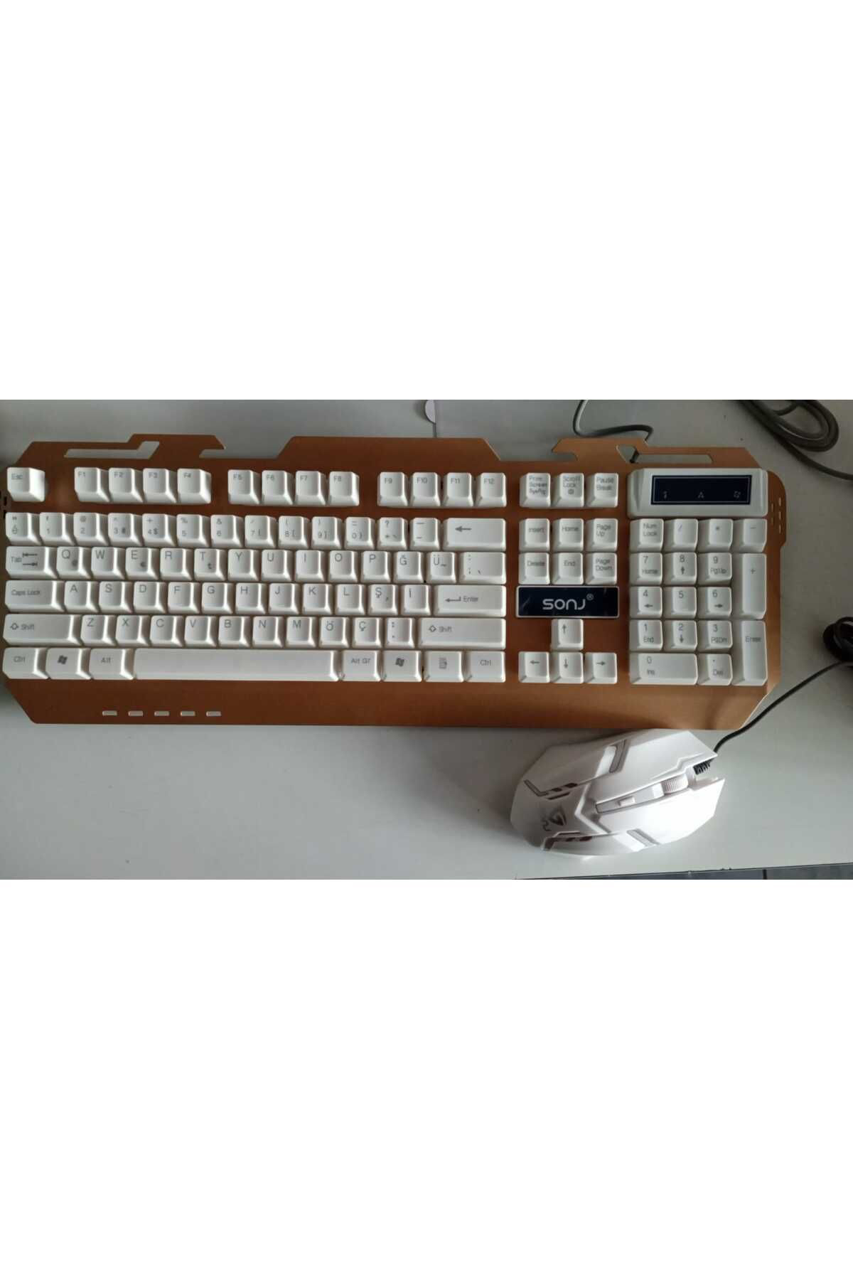 Sonj Oyuncu Klavyesi  Ak300 İşikli Metal Kasa Klavye+Mouse Set