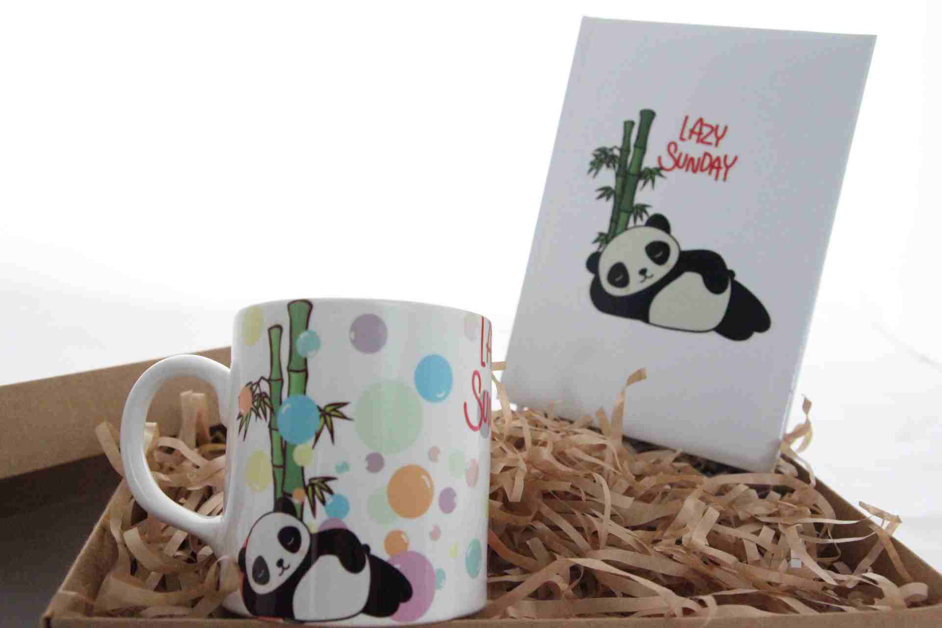 İhtiyaçavm Panda Temali Hediye Kutusu - Baskili Defter Ve Kupa Bardak Hediye Seti