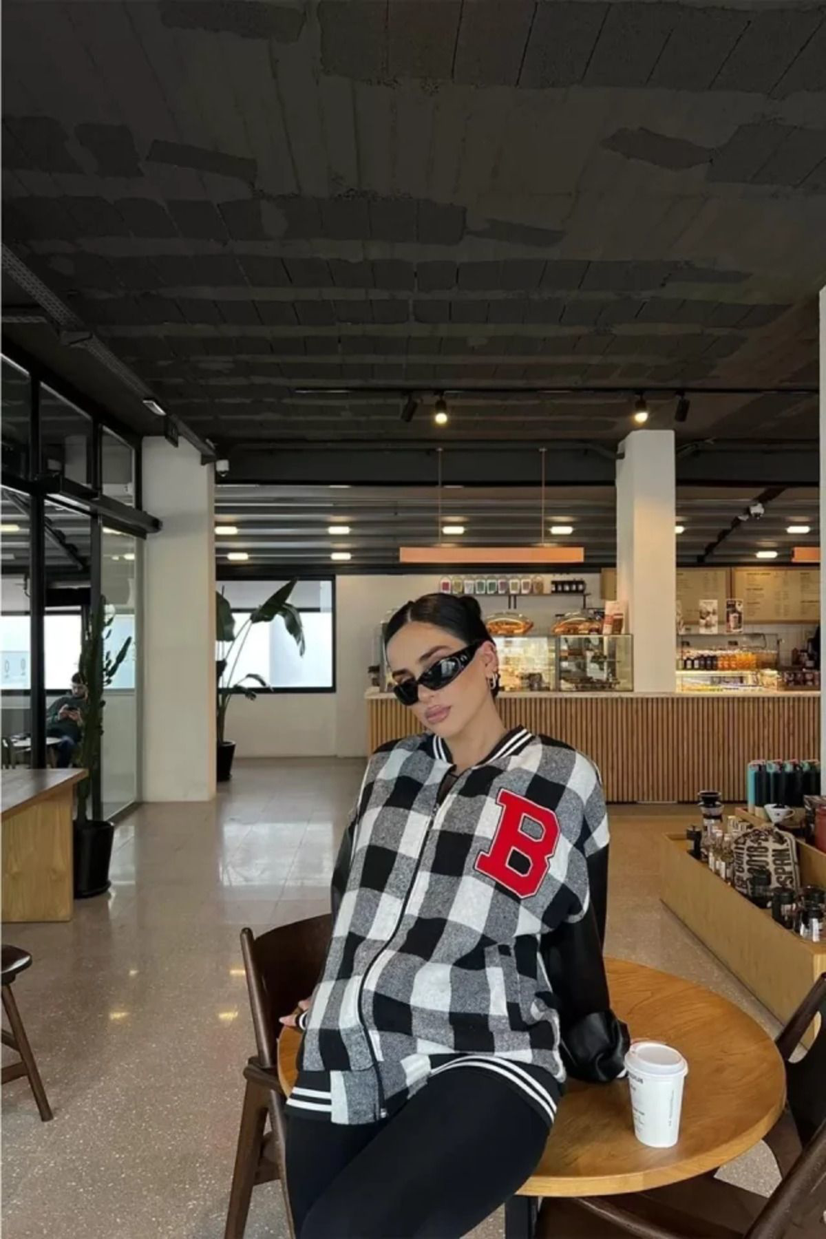Beste Gürel Pötikare Desen Harf Nakişli Kolej Ceket - Siyah