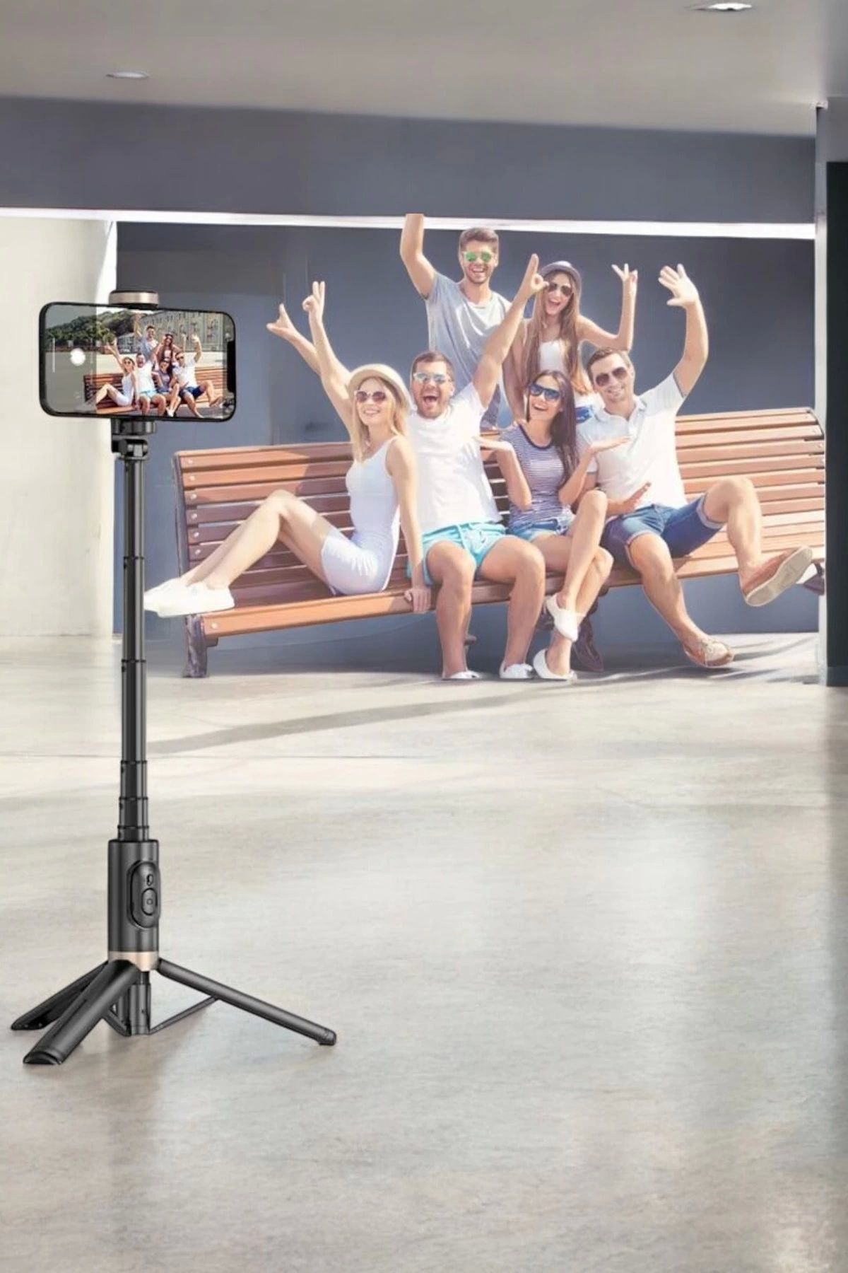 Astraltech Selfie Çubuğu Tripod Kumandali Telefon Tutucu Siyah