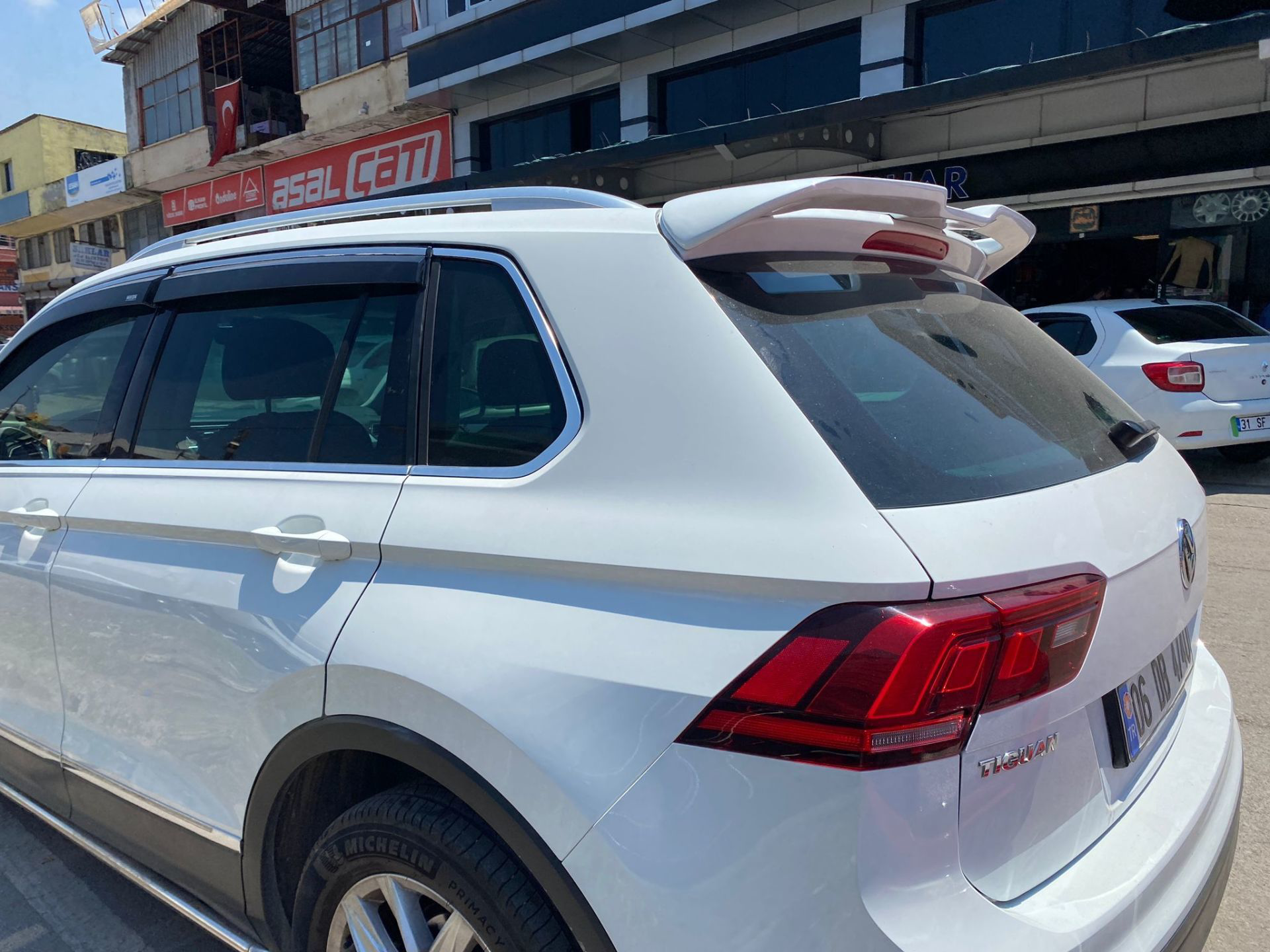 Drs Tuning Volkswagen Tiguan Uyumlu Spoiler Boyali 2015-2020 Model Ve Arasi