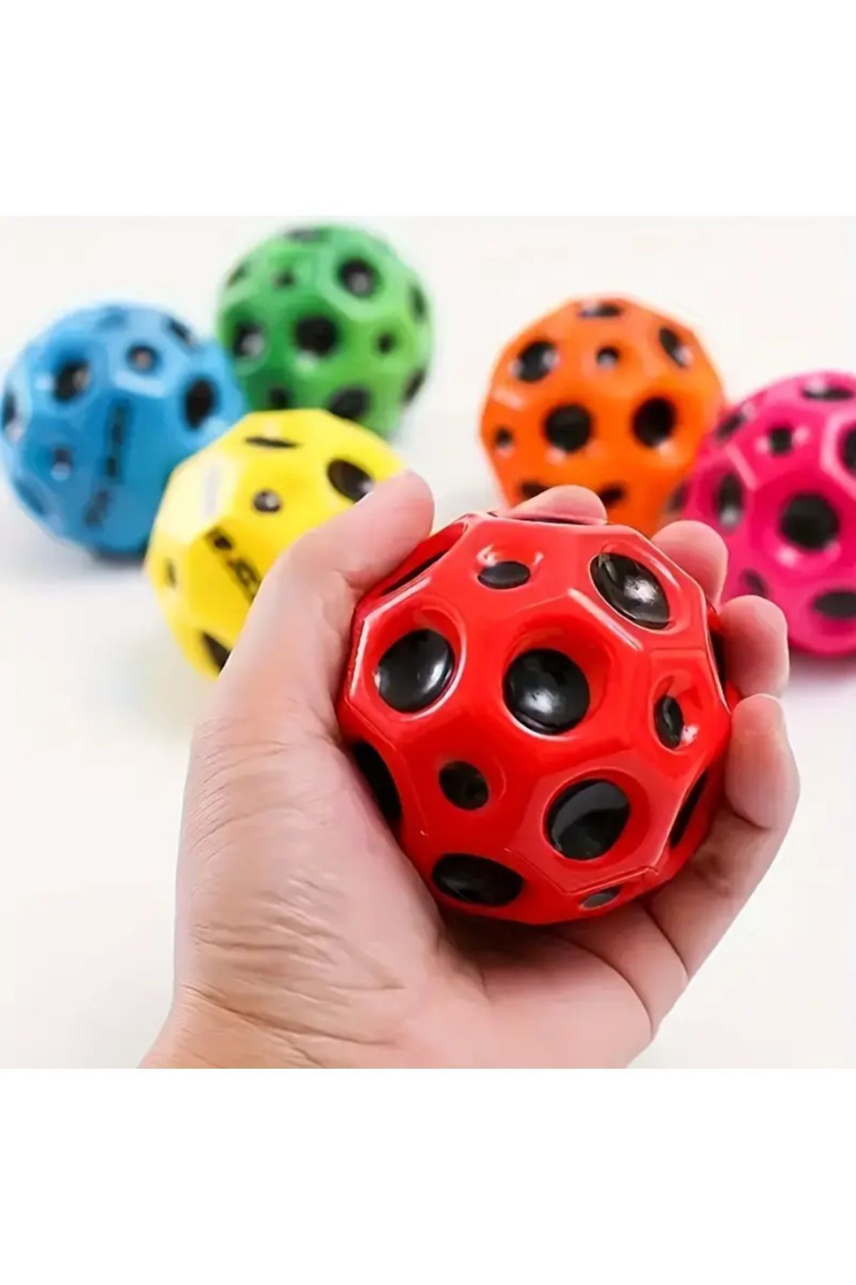 Sezar Group Yükseğe Ziplayan Delikli Bouncer Ball Süper Uzay Topu 1 Adet Çocu