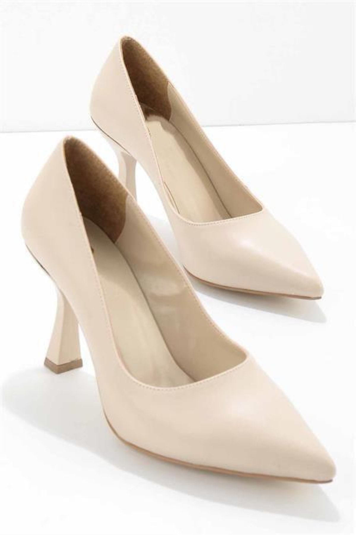 Cihanshoes 0101 Bej Kadın Klasik Topuklu Ayakkabı