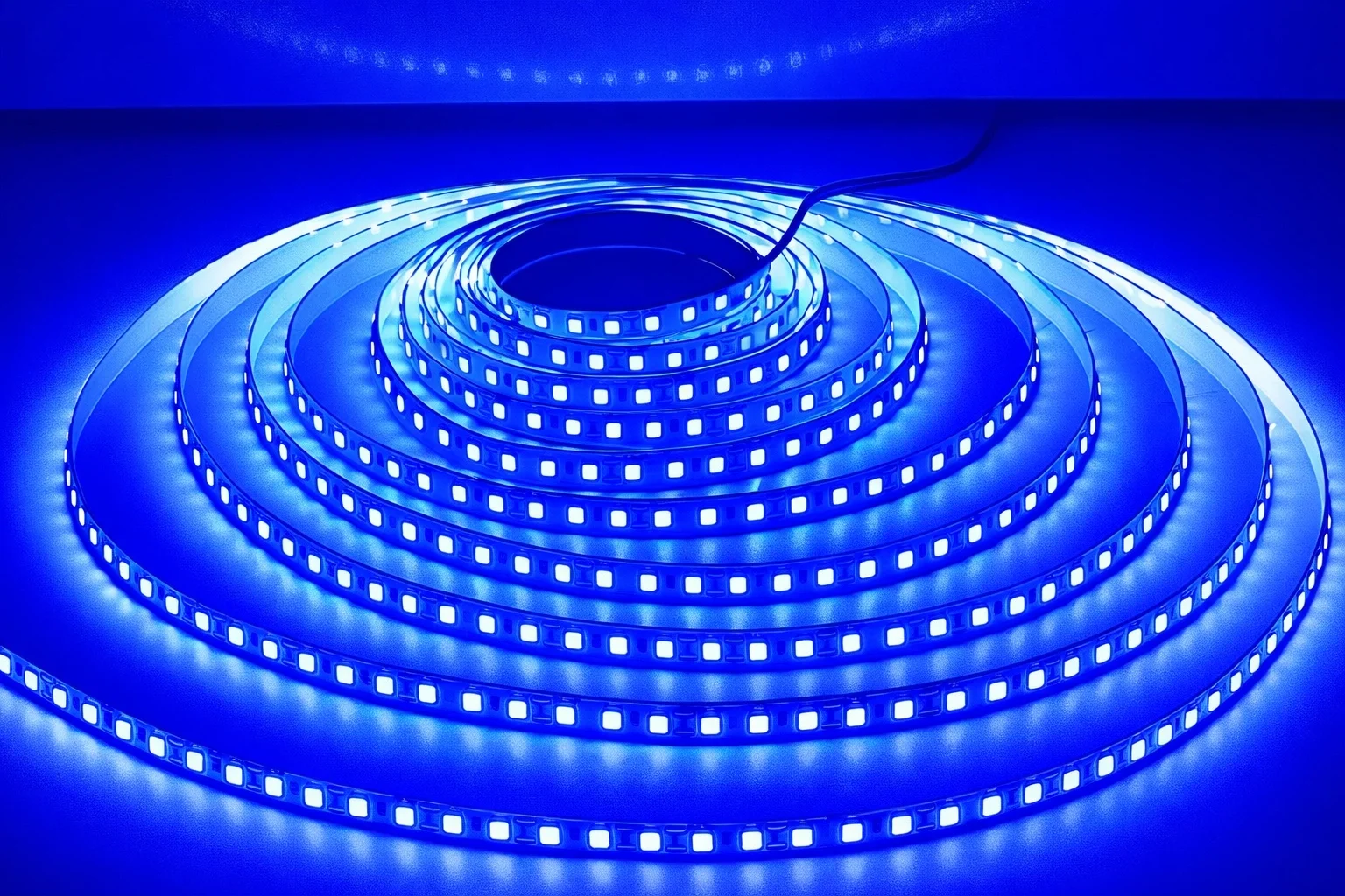 1 Adet 5 METRE CATA CT 4484 İç Mekan 12V 10 Çipli Şerit Led Mavi Işık
