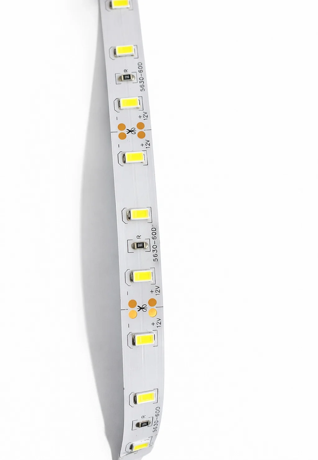 1 Adet 5 METRE CATA CT 4535 İç Mekan 12V 12 Çipli Şerit Led 6400K Beyaz Işık 1 Adet 5 METRE CATA CT 4535 İç Mekan 12V 12 Çipli Şerit Led 6400K Beyaz Işık
