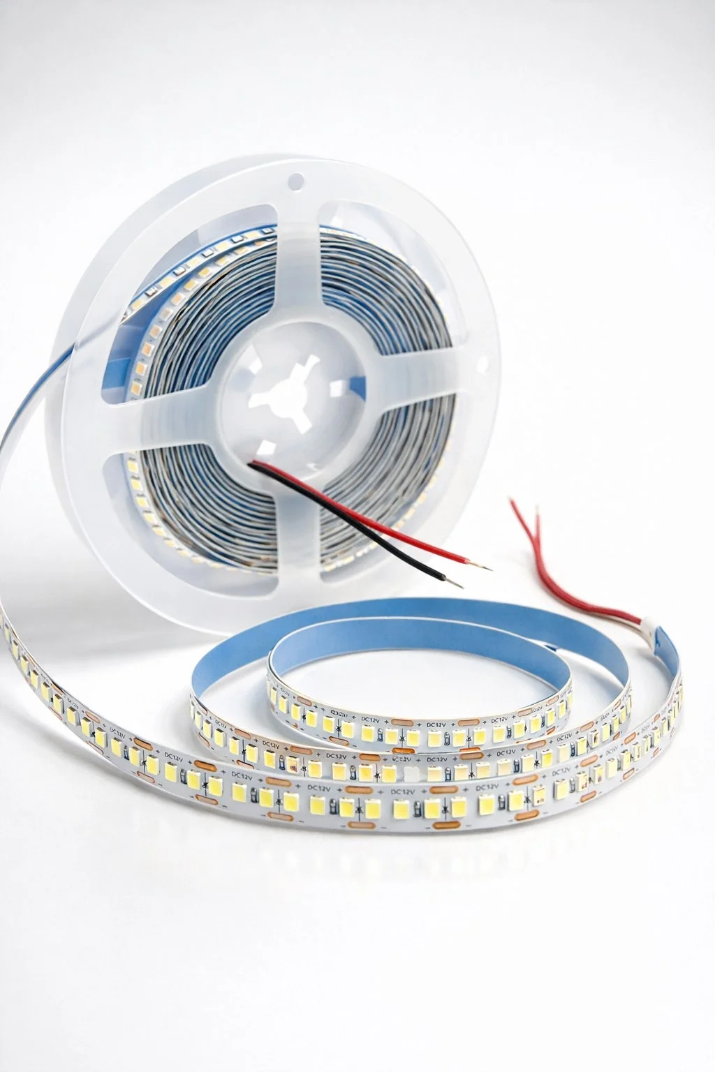 1 Adet 5 Metre NOAS YL35 2402 İç Mekan 12V 240 Çip Şerit Led Gün Işığı 3200K