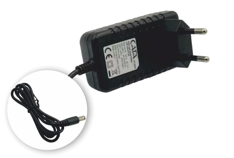 1 Adet CATA CT 2552 Fişli Adaptör 3.5A 42W 220V
