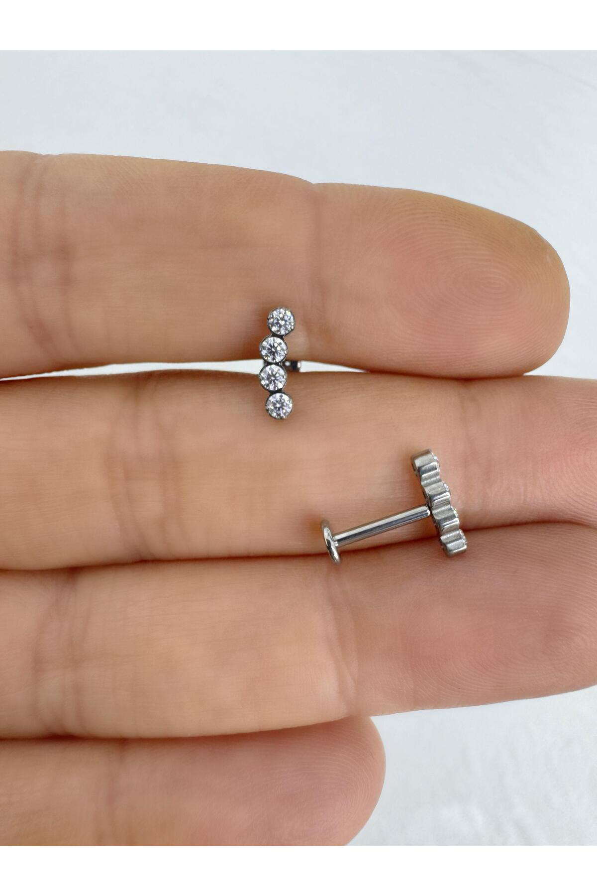 1 adet G23 TİTANİUM ( TİTANYUM) HELİX TRAGUS CONCH UYUMLU PİERCİNG
