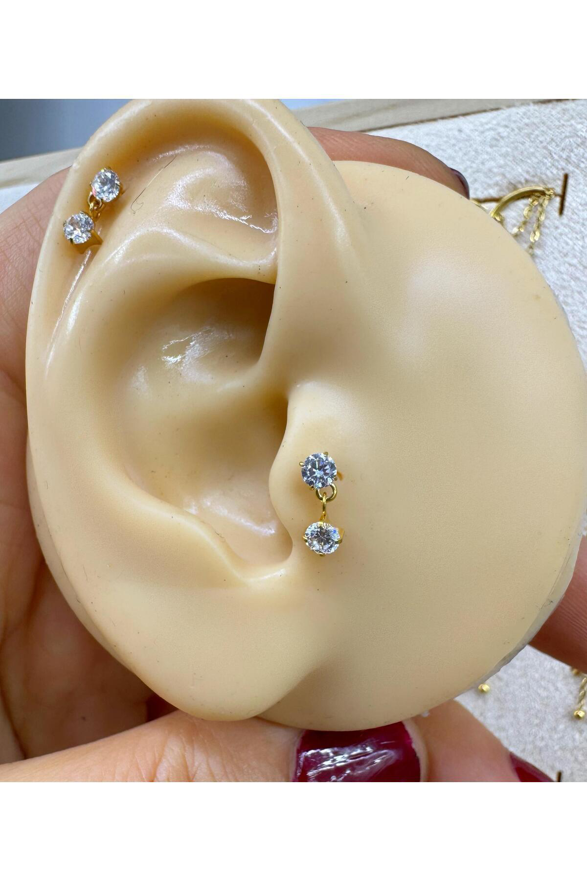 1 adet G23 TİTANİUM ( TİTANYUM) HELİX TRAGUS CONCH UYUMLU PİERCİNG