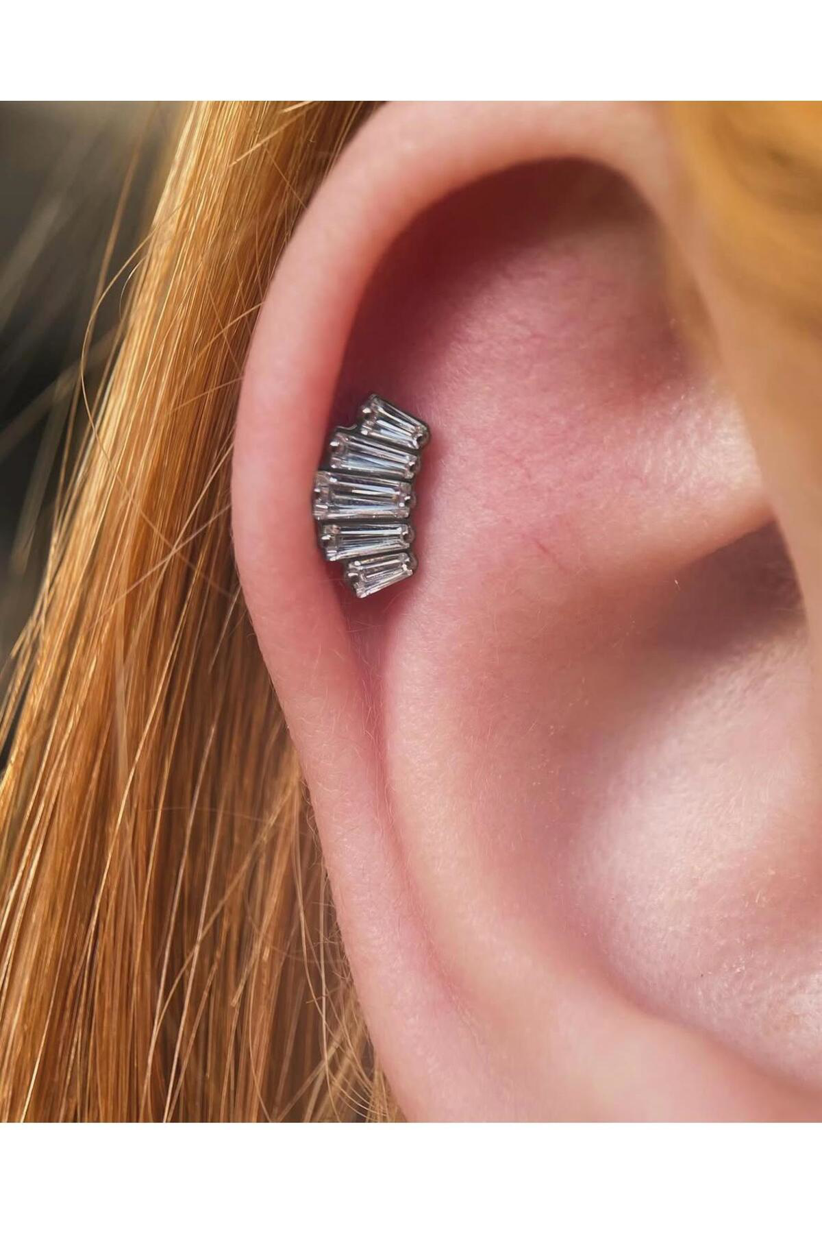 1 adet G23 TİTANİUM ( titanyum) zirkon taşlı tragus kıkırdak  con