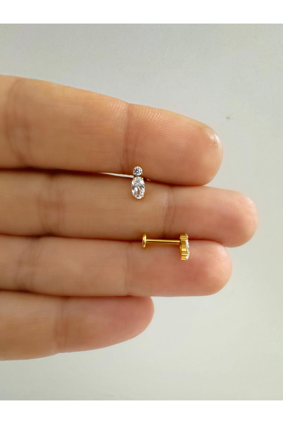 1 adet G23 TİTANİUM ( titanyum) zirkon taşlı tragus kıkırdak  conch flat  helix lobe uyumlu piercing