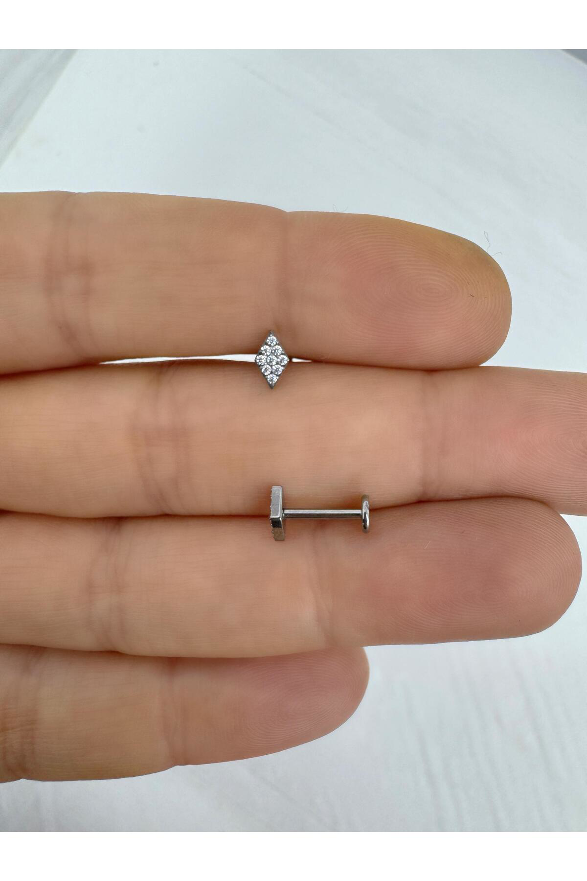 1 adet G23 TİTANİUM ( TİTANYUM) HELİX TRAGUS CONCH UYUMLU PİERCİNG 1 adet G23 TİTANİUM ( TİTANYUM) HELİX TRAGUS CONCH UYUMLU PİERCİNG