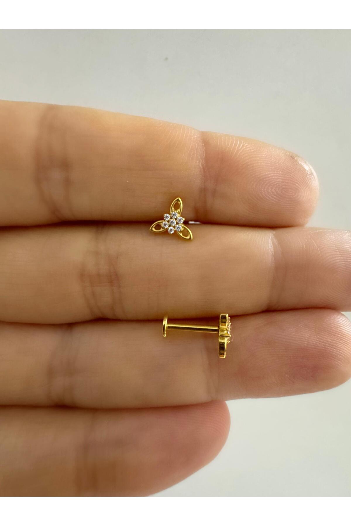 1 adet G23 TİTANİUM ( titanyum) zirkon taşlı tragus kıkırdak   helix lobe uyumlu piercing