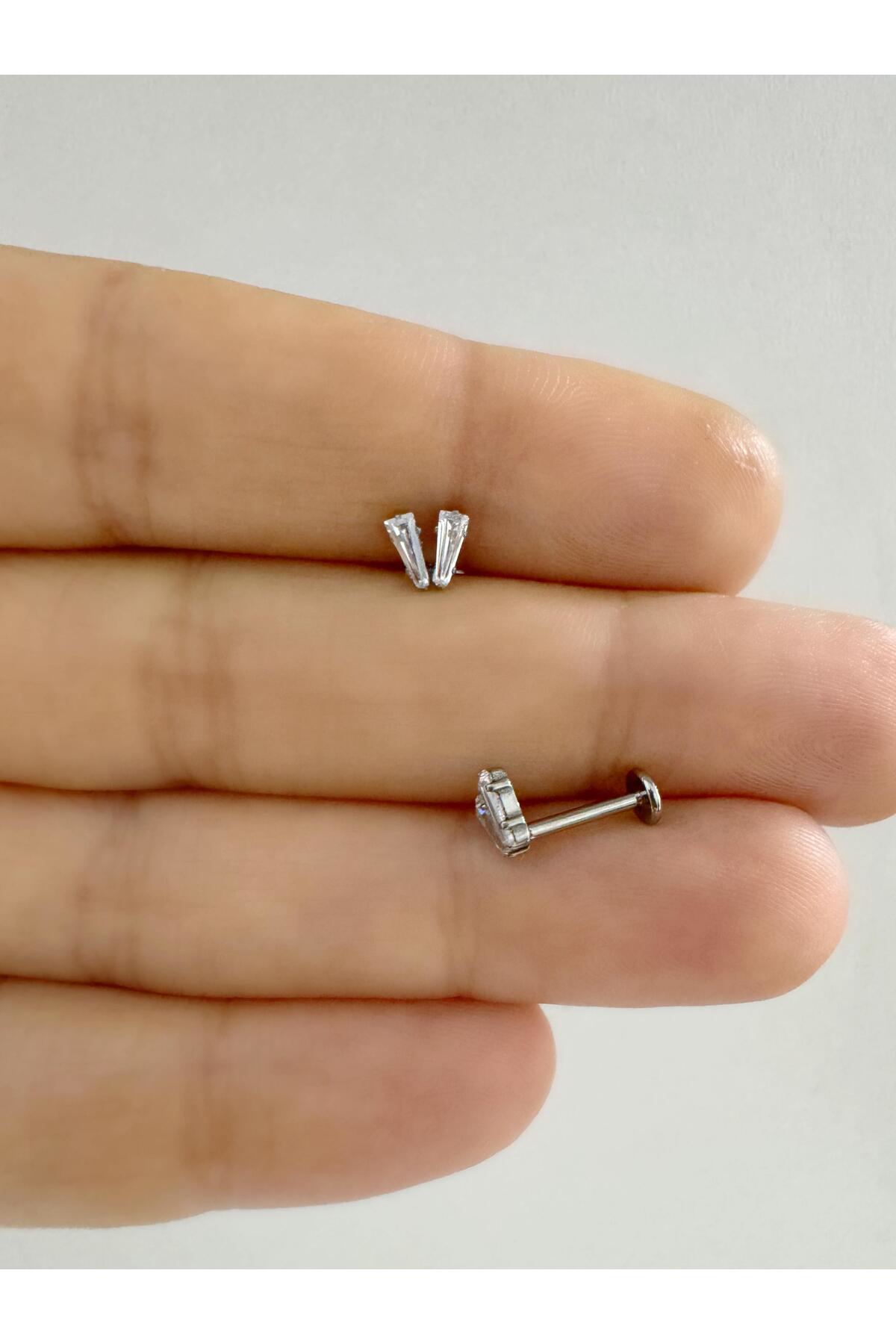 1 Adet G23 Titanium ( Titanyum ) Zirkon Taşlı Tragus Helix Lobe Uyumlu Piercing